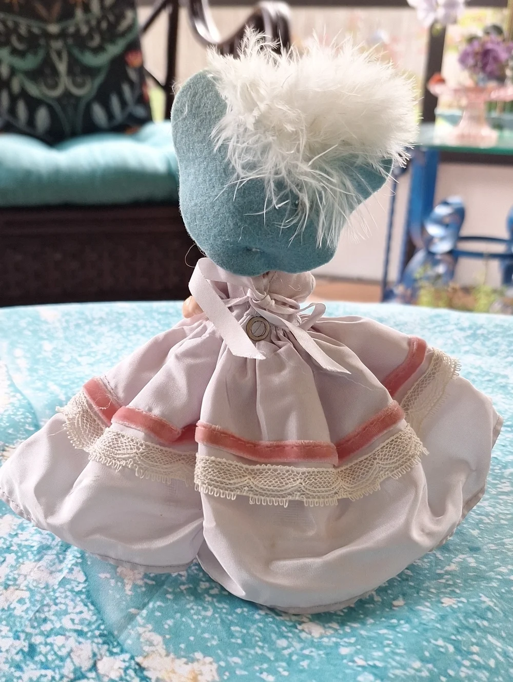 1940s Hollywood Doll with Wide Brim Feathered Hat